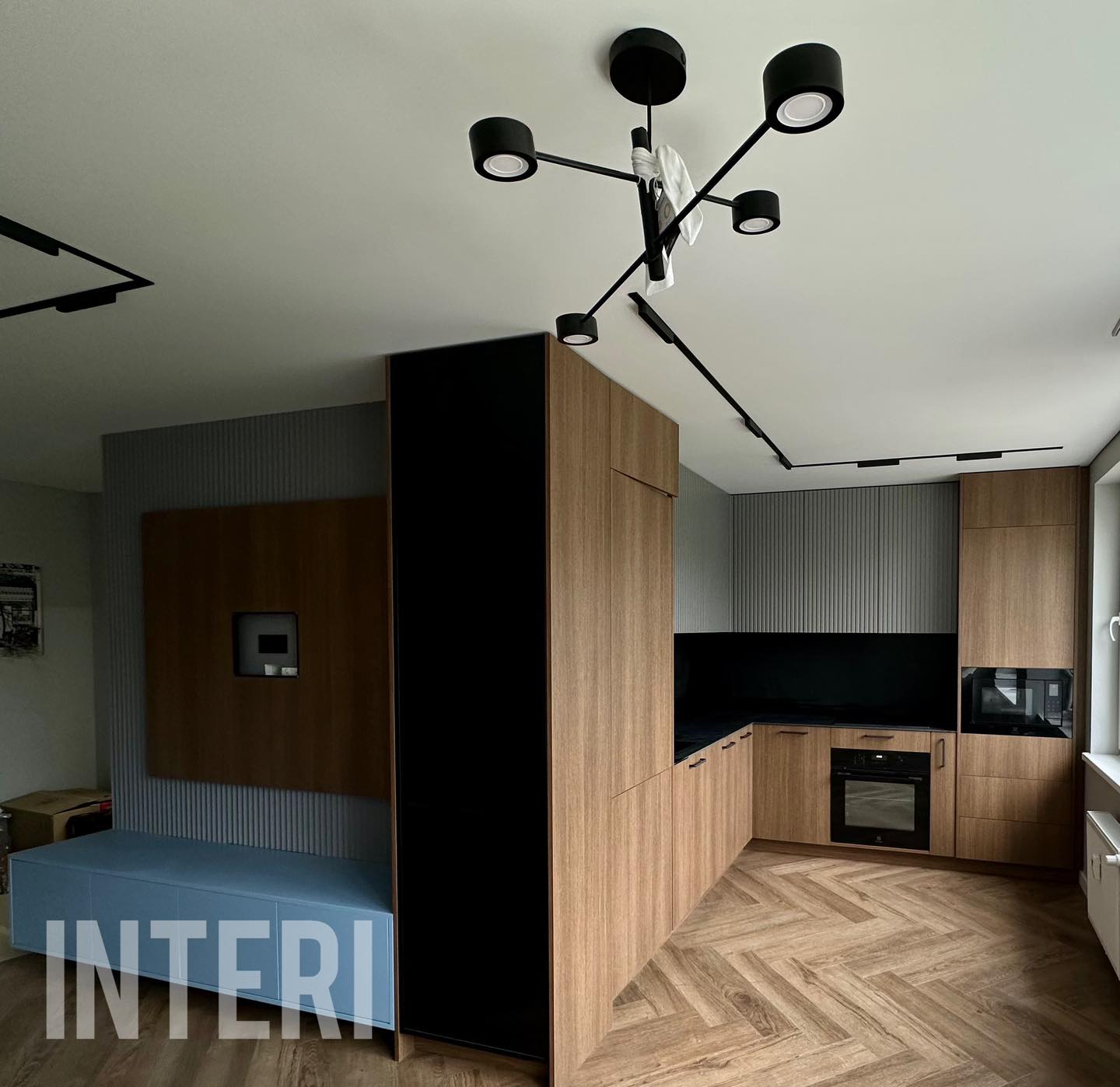 Svetainė ir virtuvė - bendras vaizdas